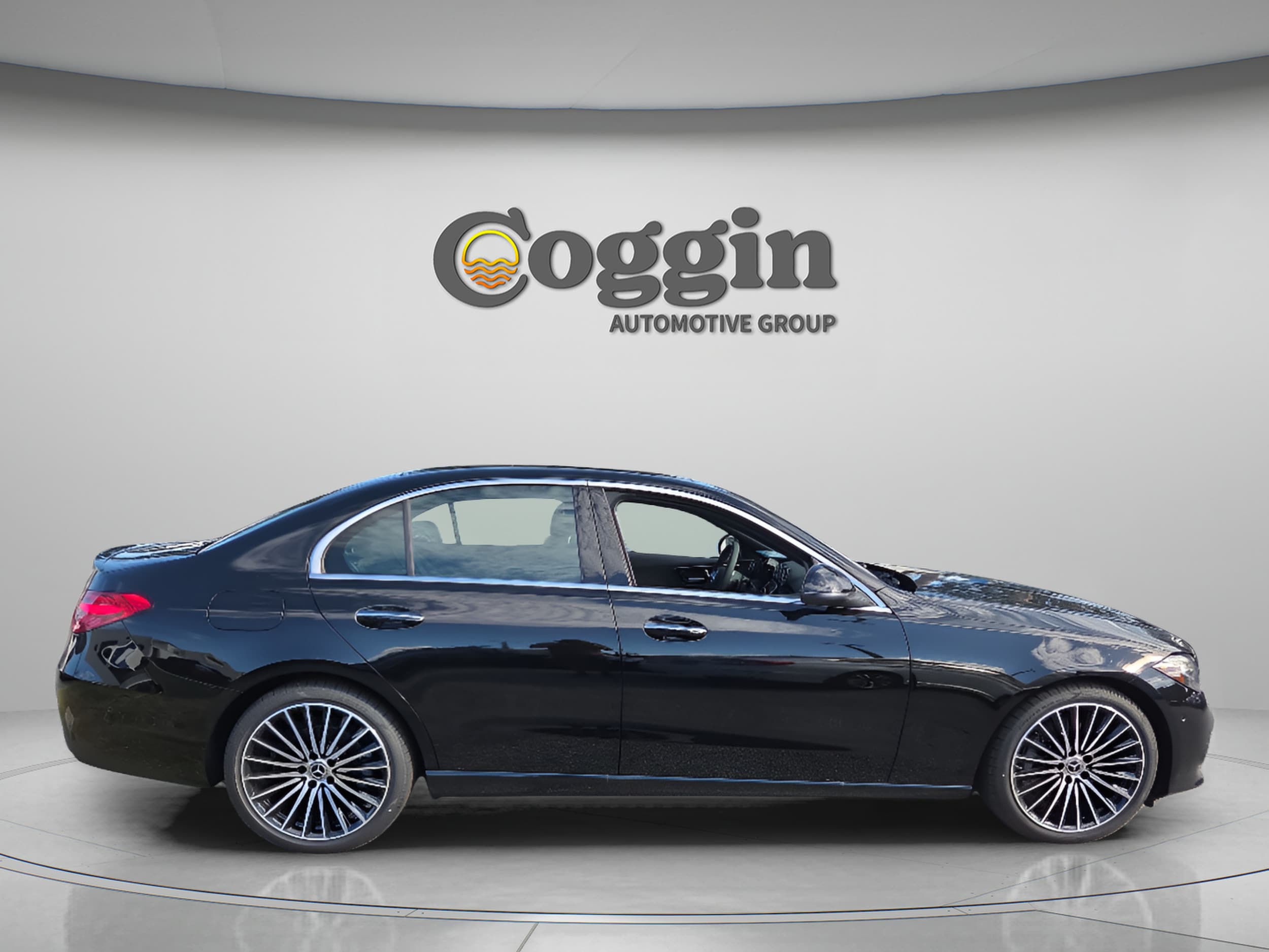 2026 Mercedes-Benz C-Class Sedan C 300 - Photo 7