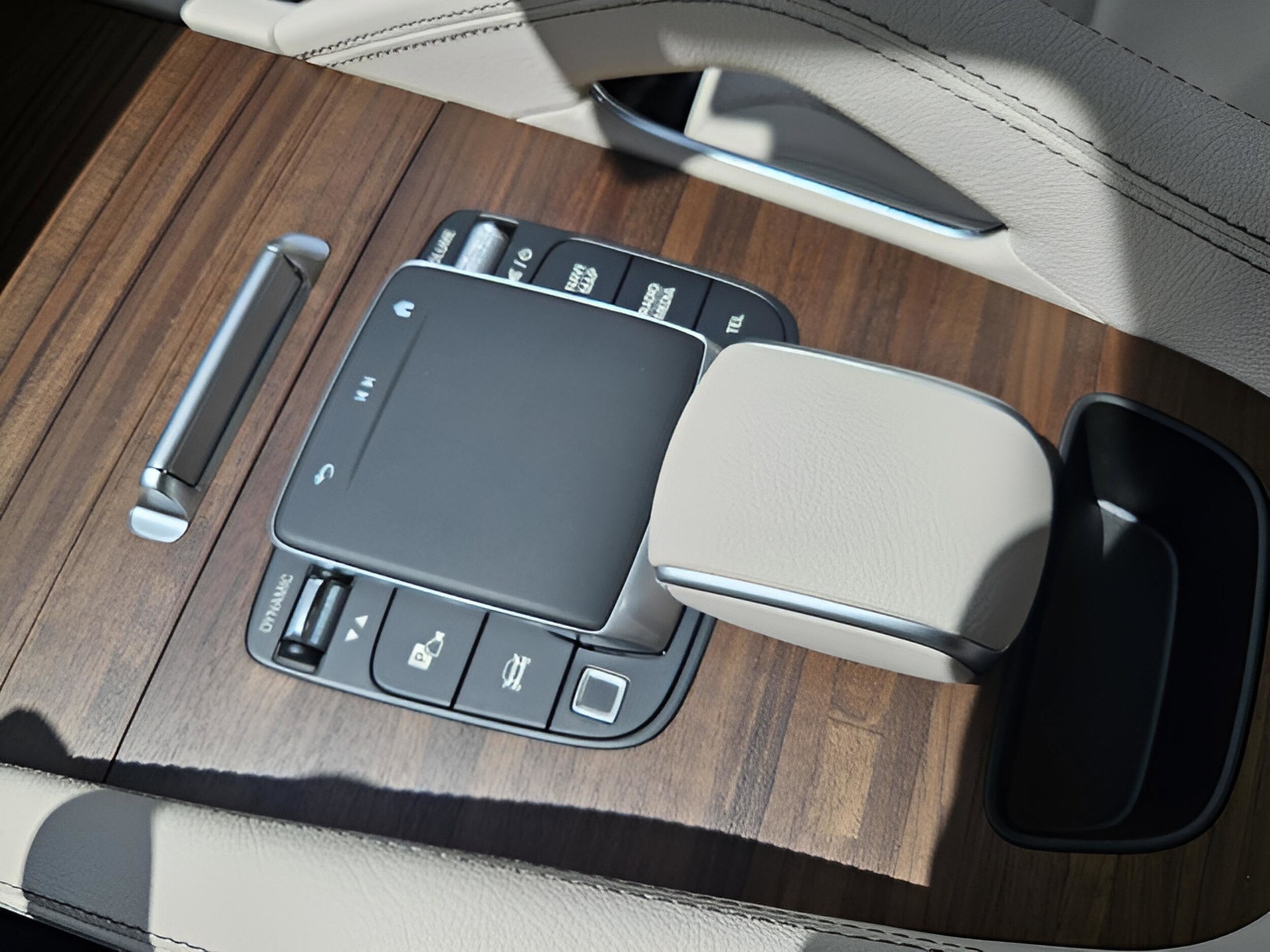 2026 Mercedes-Benz GLE GLE450 - Photo 23