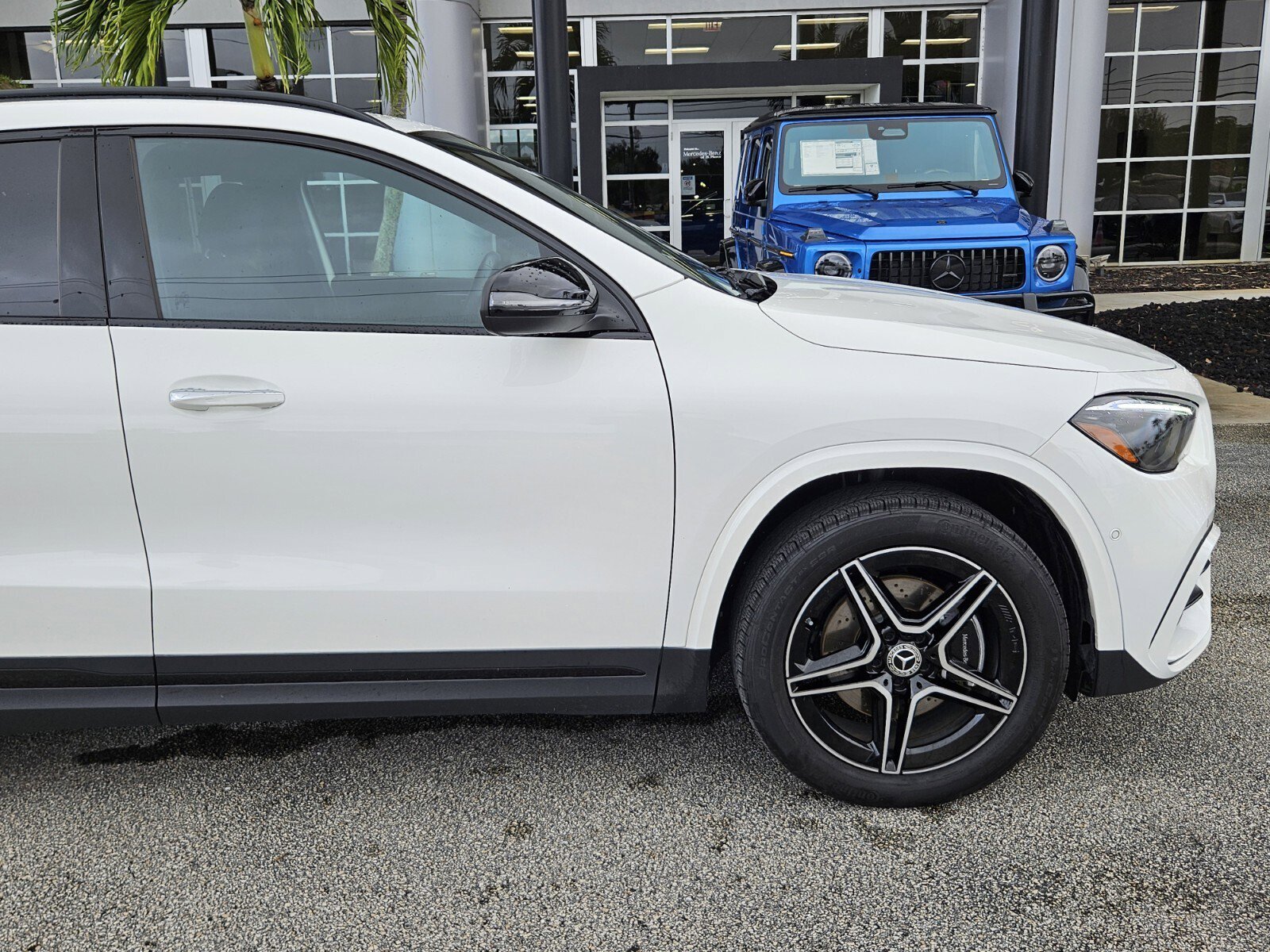 2025 Mercedes Benz GLA 250 photo 2