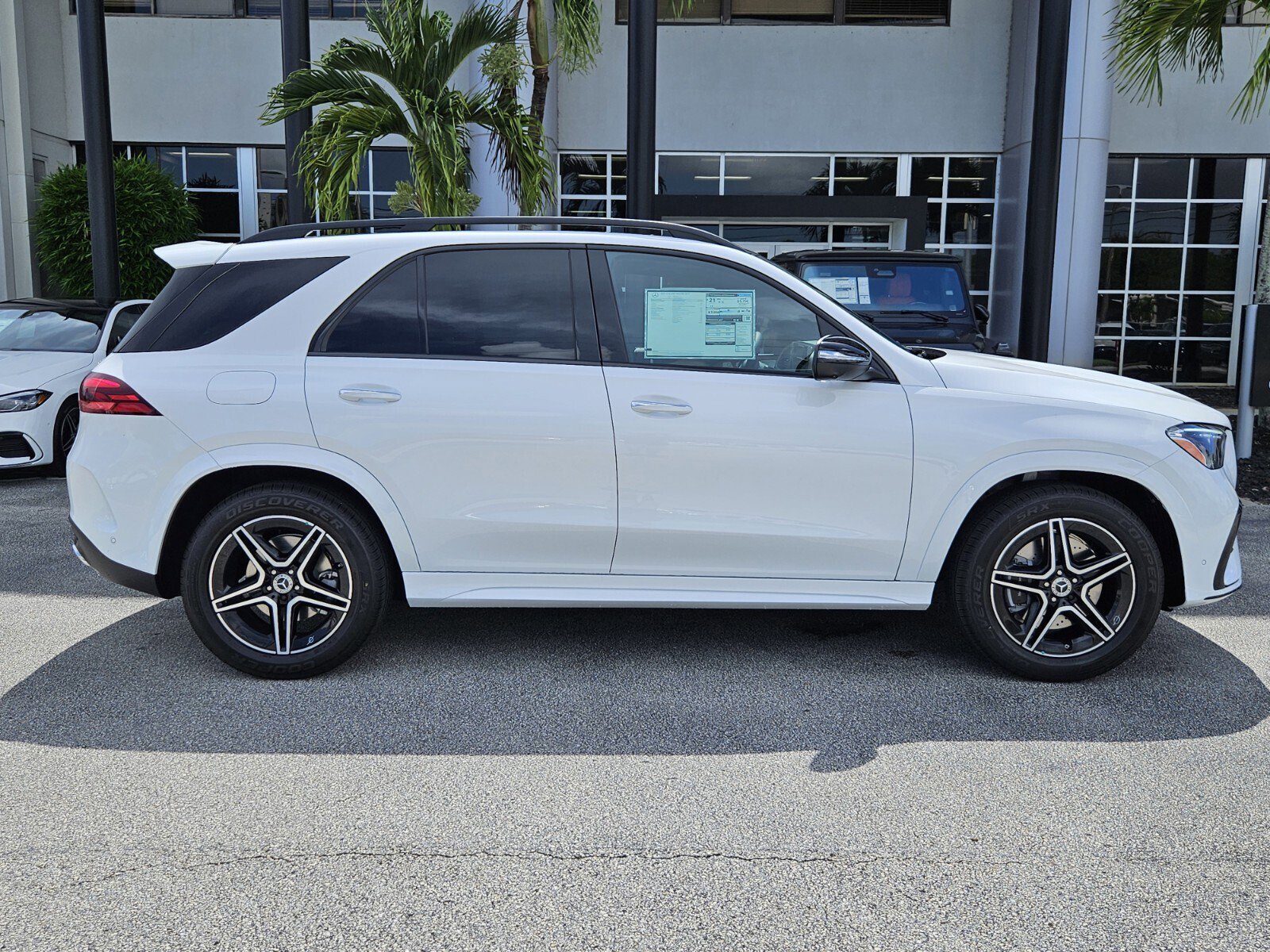 2025 Mercedes Benz GLE 450 4MATIC photo 3