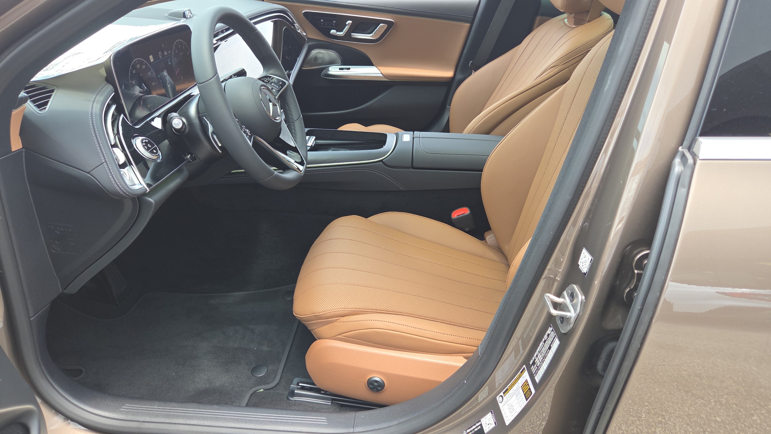 2026 Mercedes-Benz E-Class E350 - Photo 9