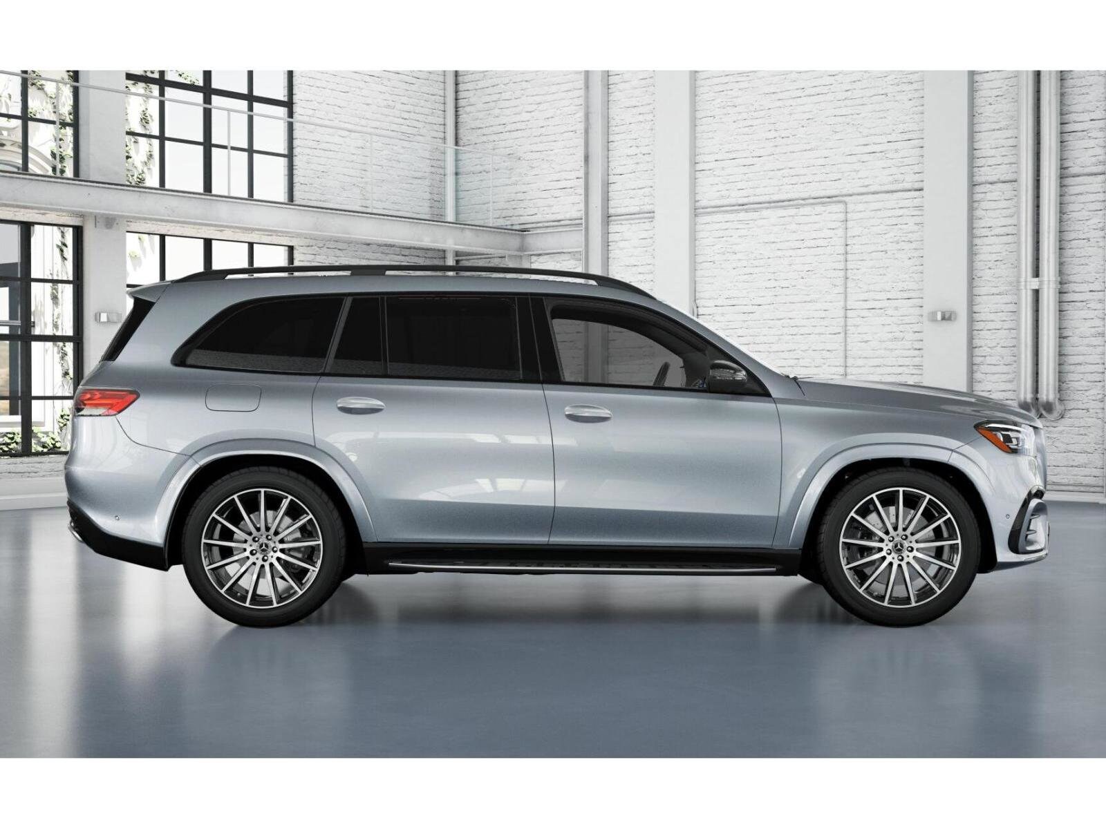 2026 Mercedes Benz GLS 580 4MATIC photo 2