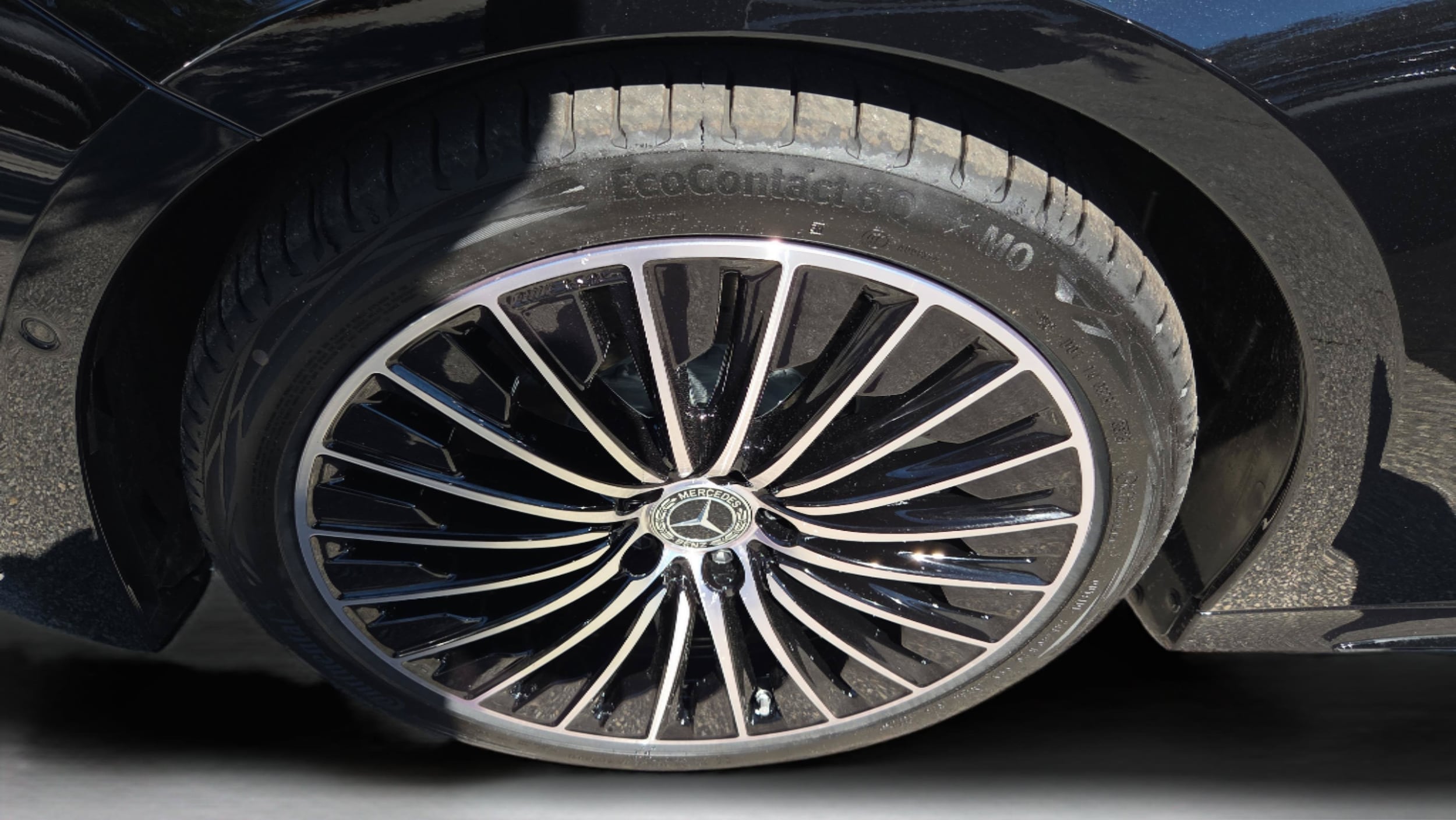 2026 Mercedes-Benz E-Class E450 - Photo 32