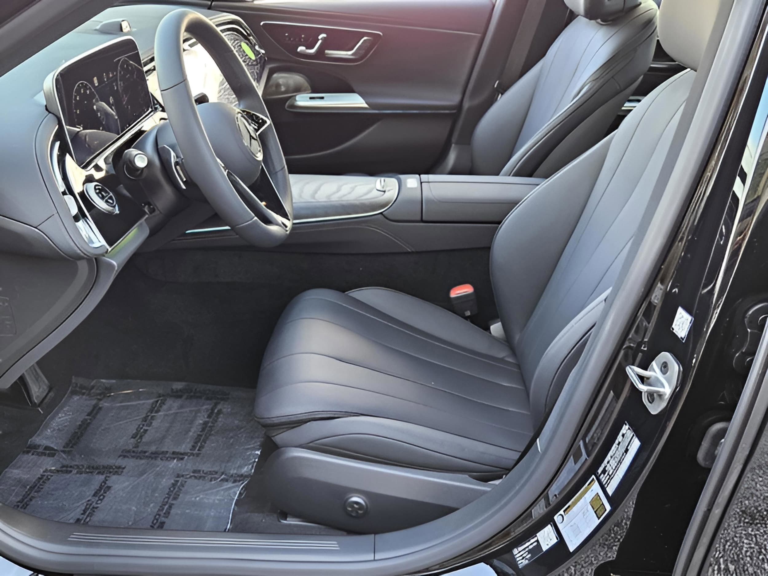 2026 Mercedes-Benz E-Class E350 - Photo 10