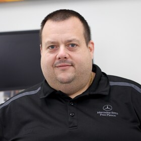 Staff member Jeremy Manchester from ID_9a5bb44e0217