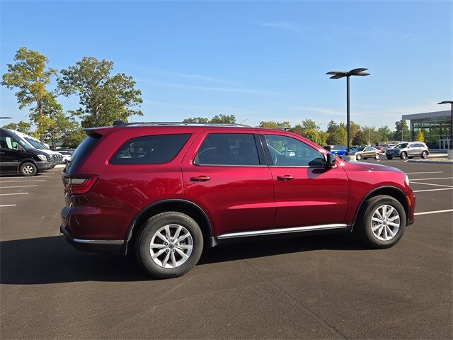 2023 Dodge Durango SXT photo 2