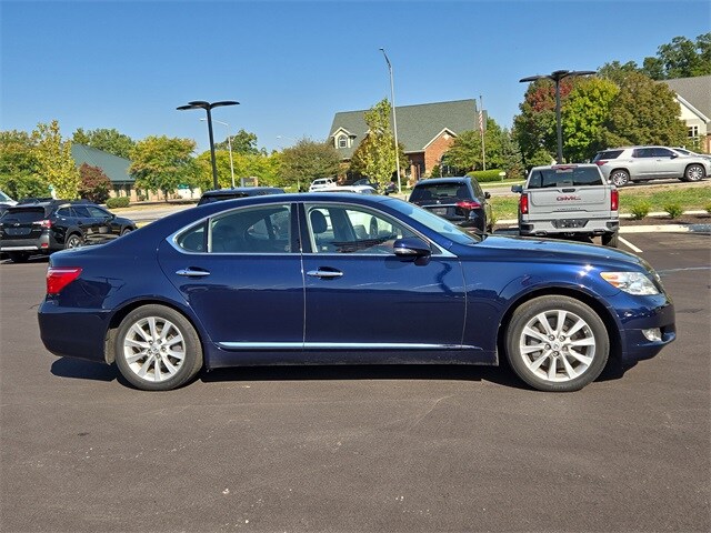 2010 Lexus LS 460 photo 2