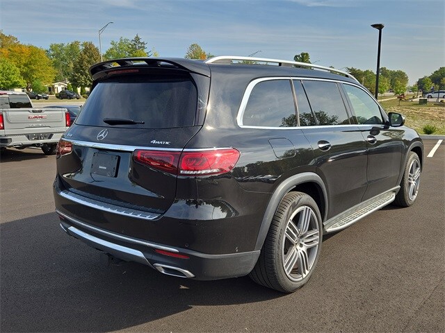 2023 Mercedes Benz GLS 450 4MATIC photo 2