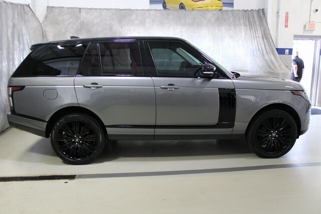 2021 Land Rover Range Rover photo 2