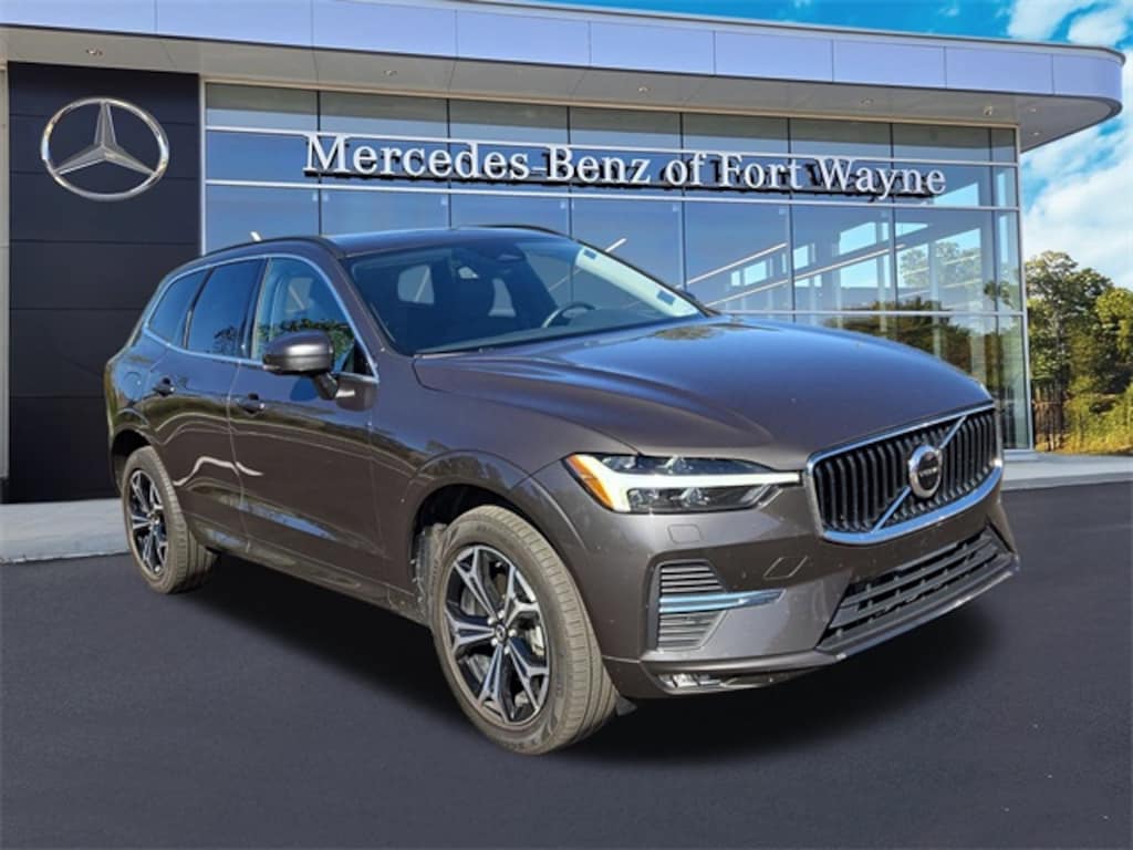 Used 2022 Volvo XC60 B5 AWD Momentum SUV