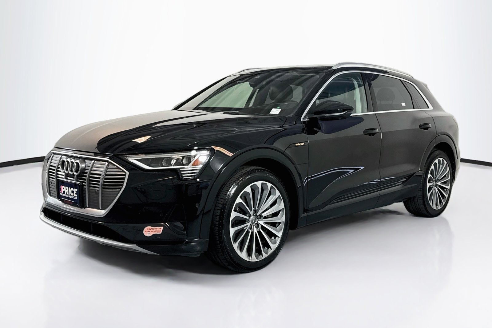  Audi e-tron