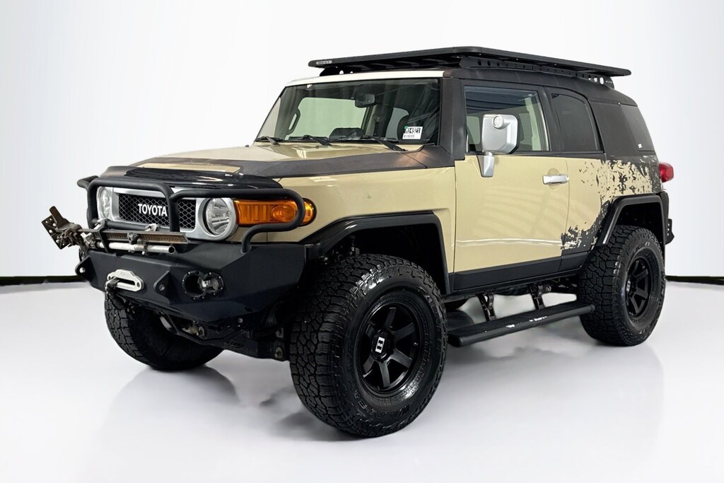 Used 2014 Toyota FJ Cruiser AT 4WD V6 SUV