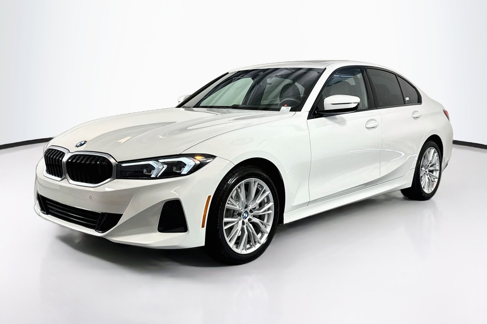  BMW 330i