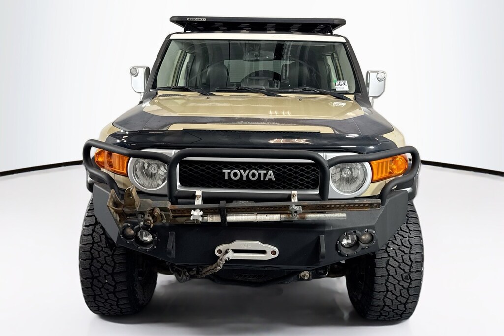 Used 2014 Toyota FJ Cruiser AT 4WD V6 SUV