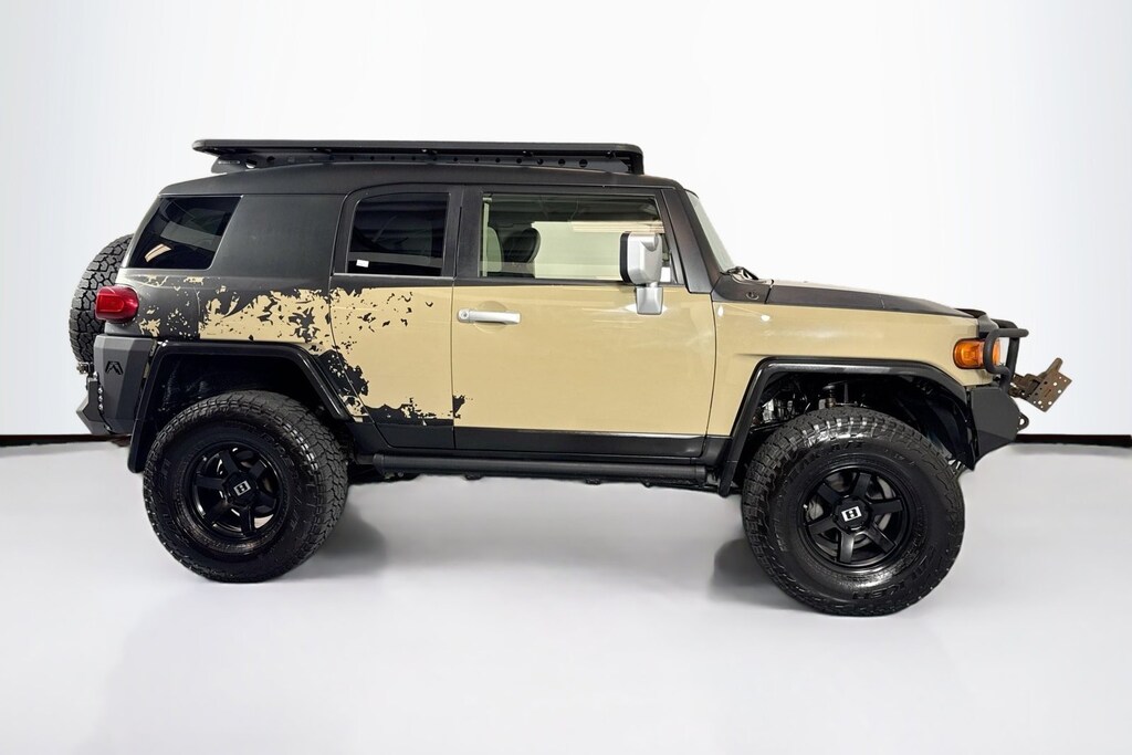 Used 2014 Toyota FJ Cruiser AT 4WD V6 SUV