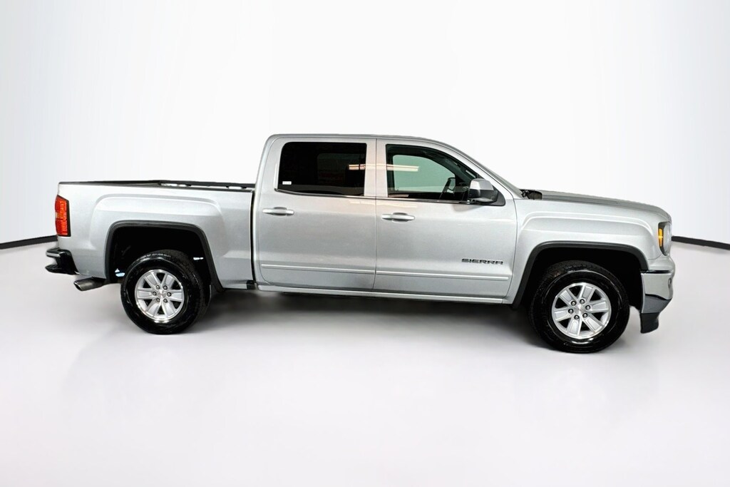 Used 2018 GMC Sierra 1500 SLE Truck Crew Cab