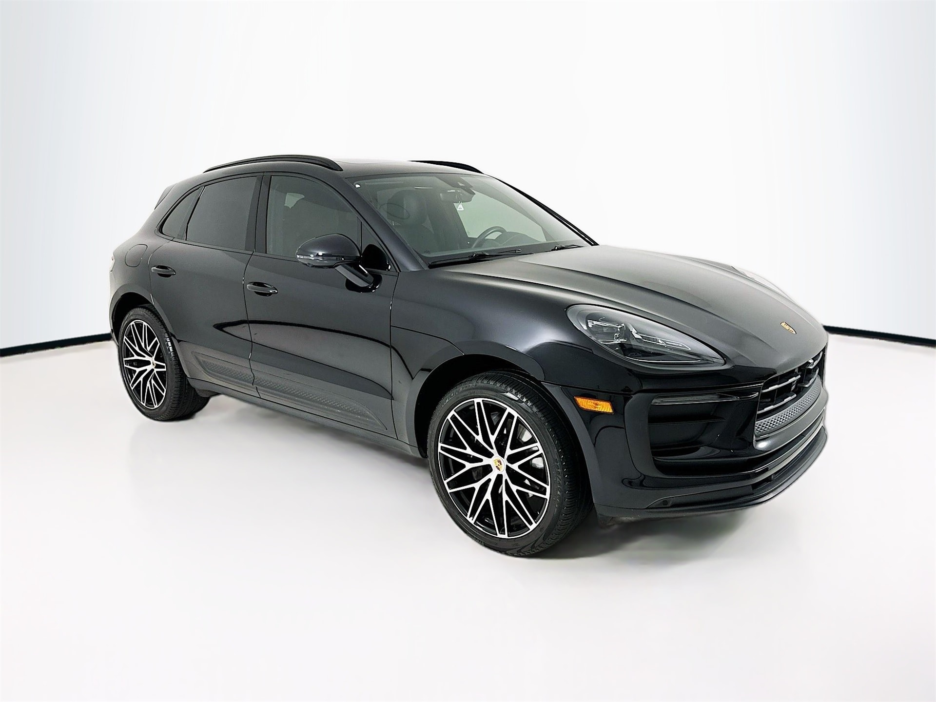 2023 Porsche Macan T