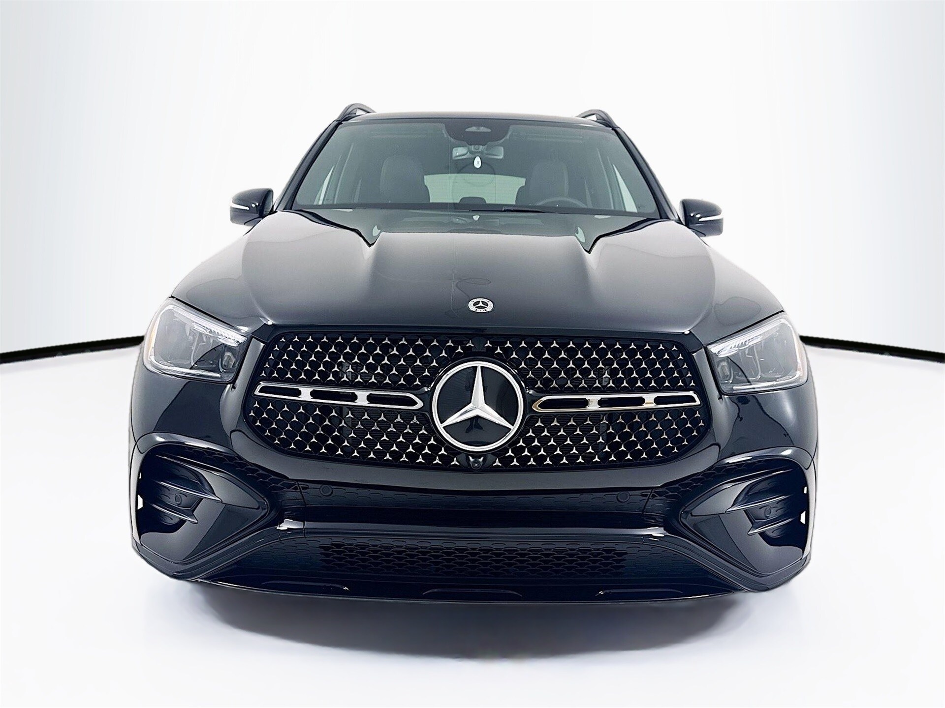 2025 Mercedes Benz GLE 350 4MATIC photo 2