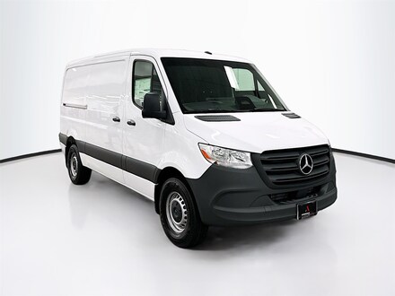 2025 Mercedes-Benz Sprinter 2500 Cargo 144 WB Van Cargo Van