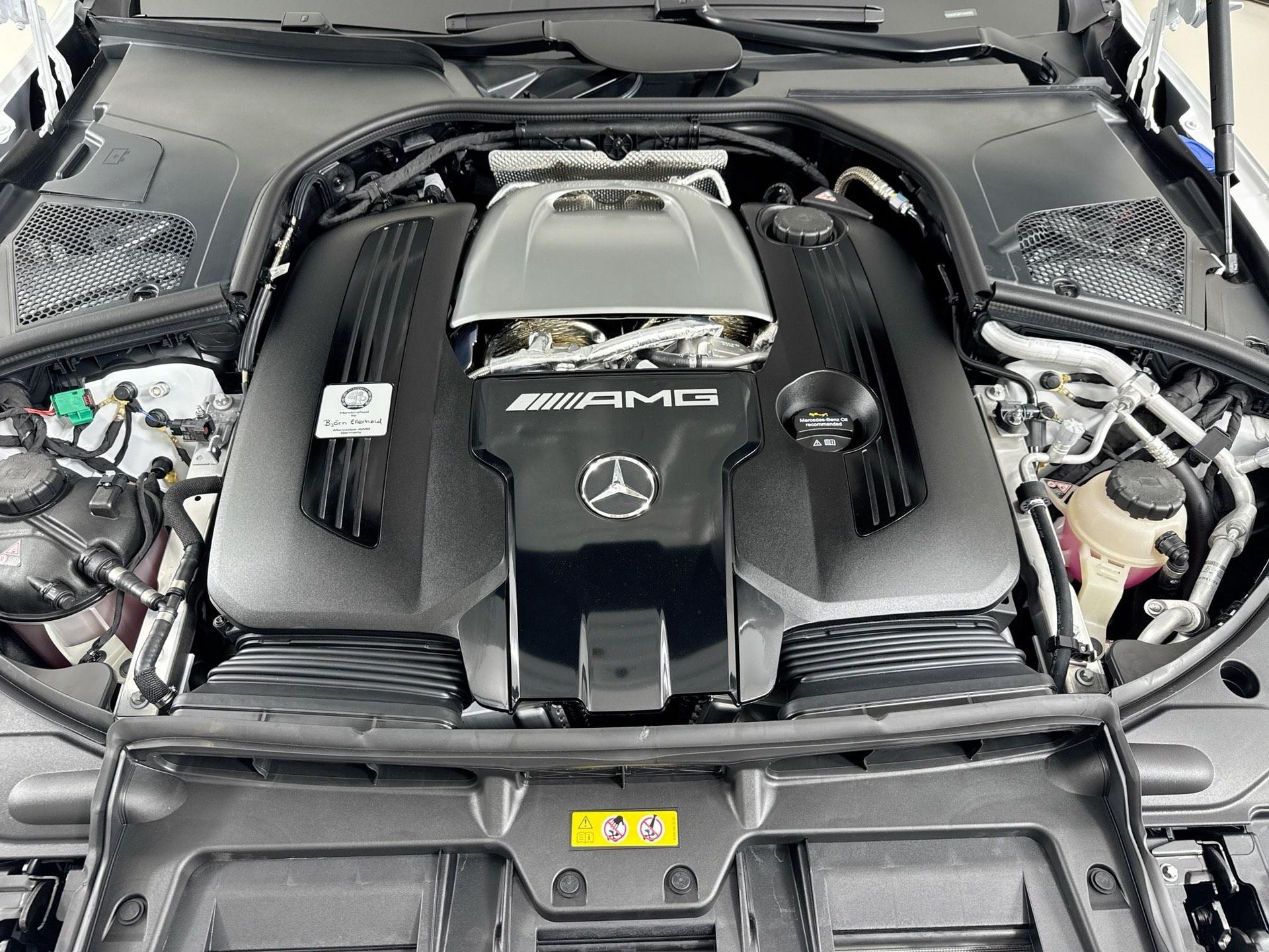 2026 Mercedes-Benz S-Class AMG S 63 - Photo 33