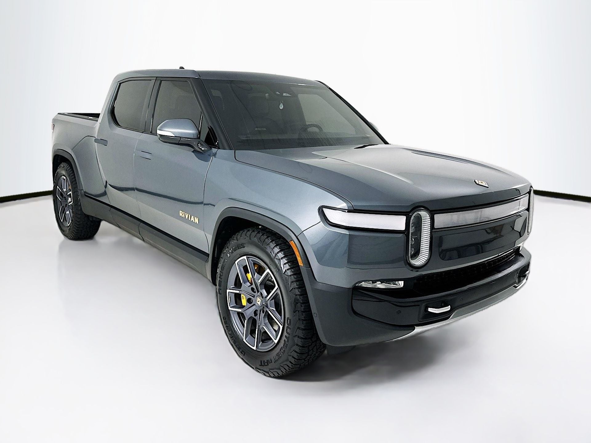 2023 Rivian R1T Adventure Quad-Motor Large Pack's photo
