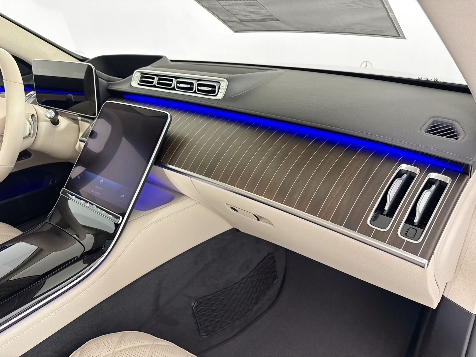 2026 Mercedes-Benz S-Class S 580 - Photo 32