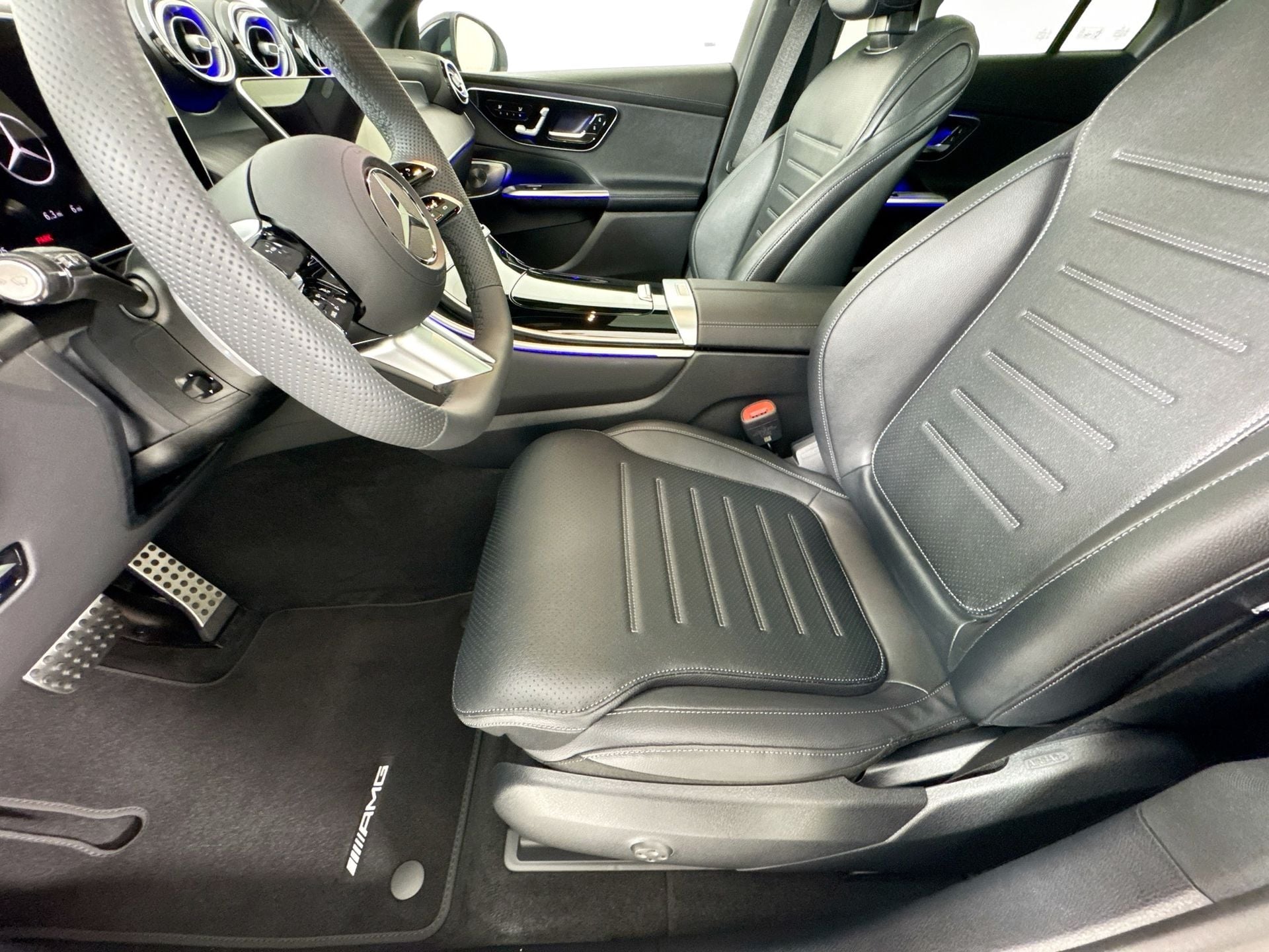 2026 Mercedes-Benz GLC Base - Photo 23