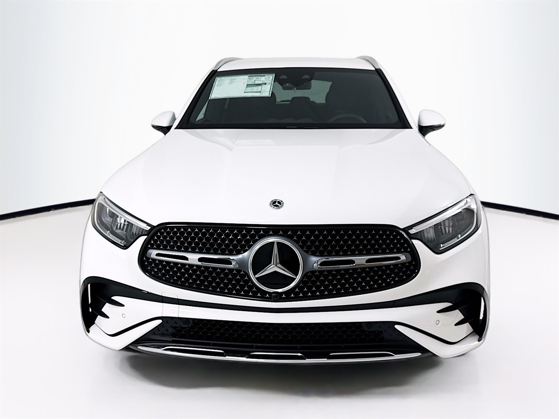 2025 Mercedes Benz GLC 350e 4MATIC photo 2