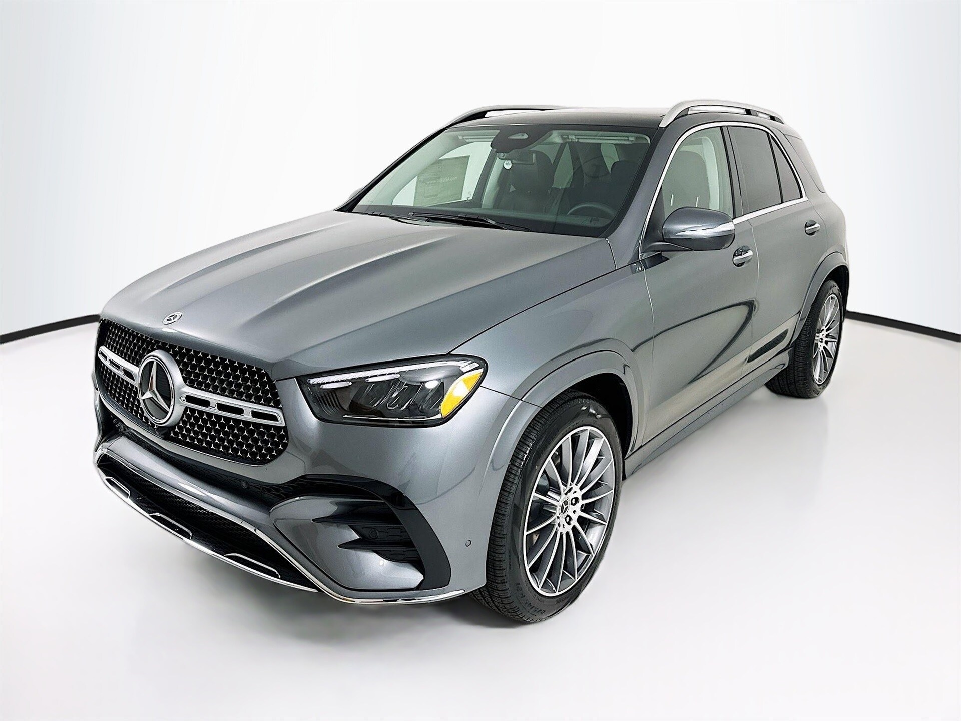 2025 Mercedes Benz GLE 350 4MATIC photo 3