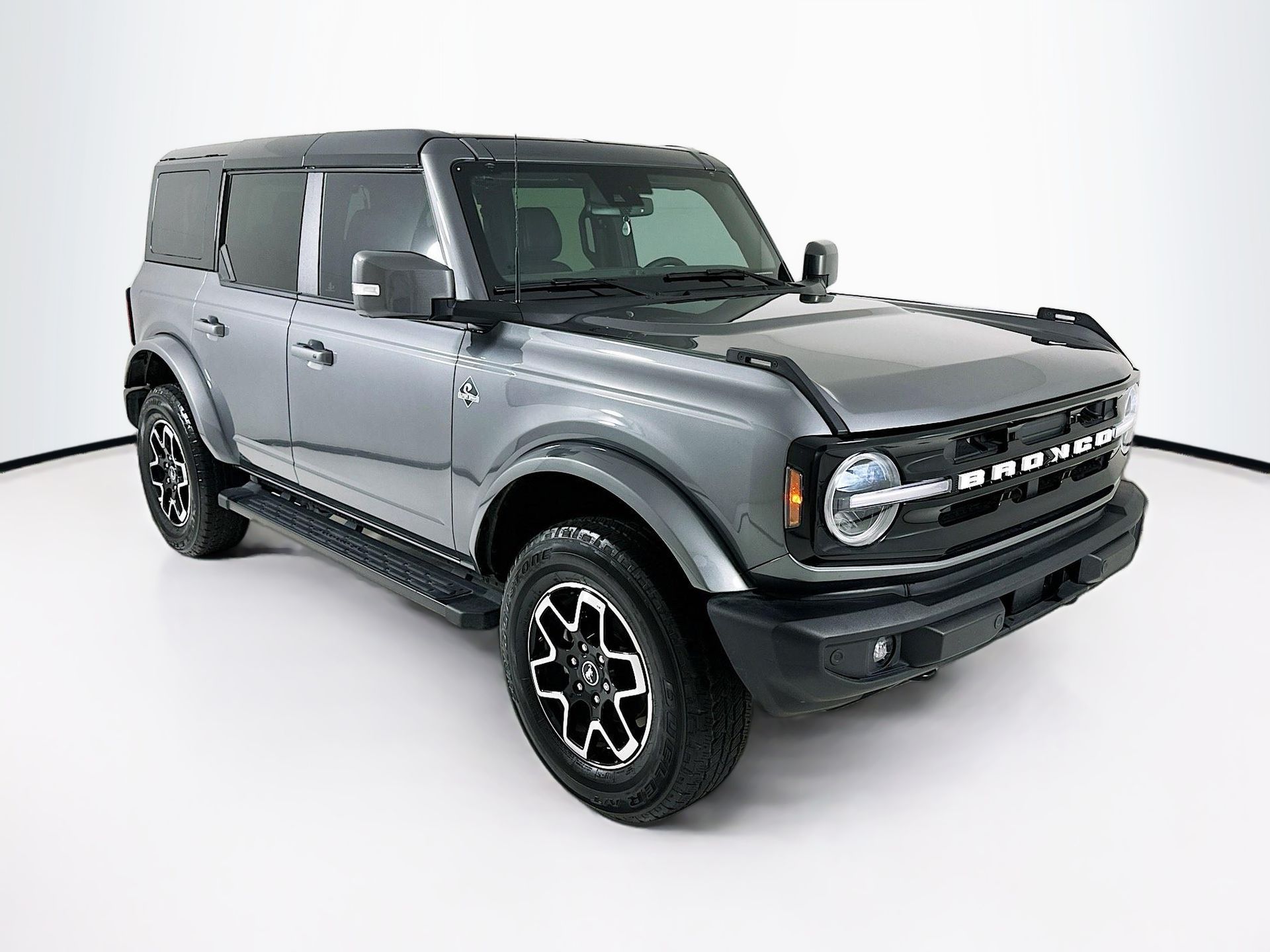 2024 Ford Bronco Outer Banks 4x4's photo