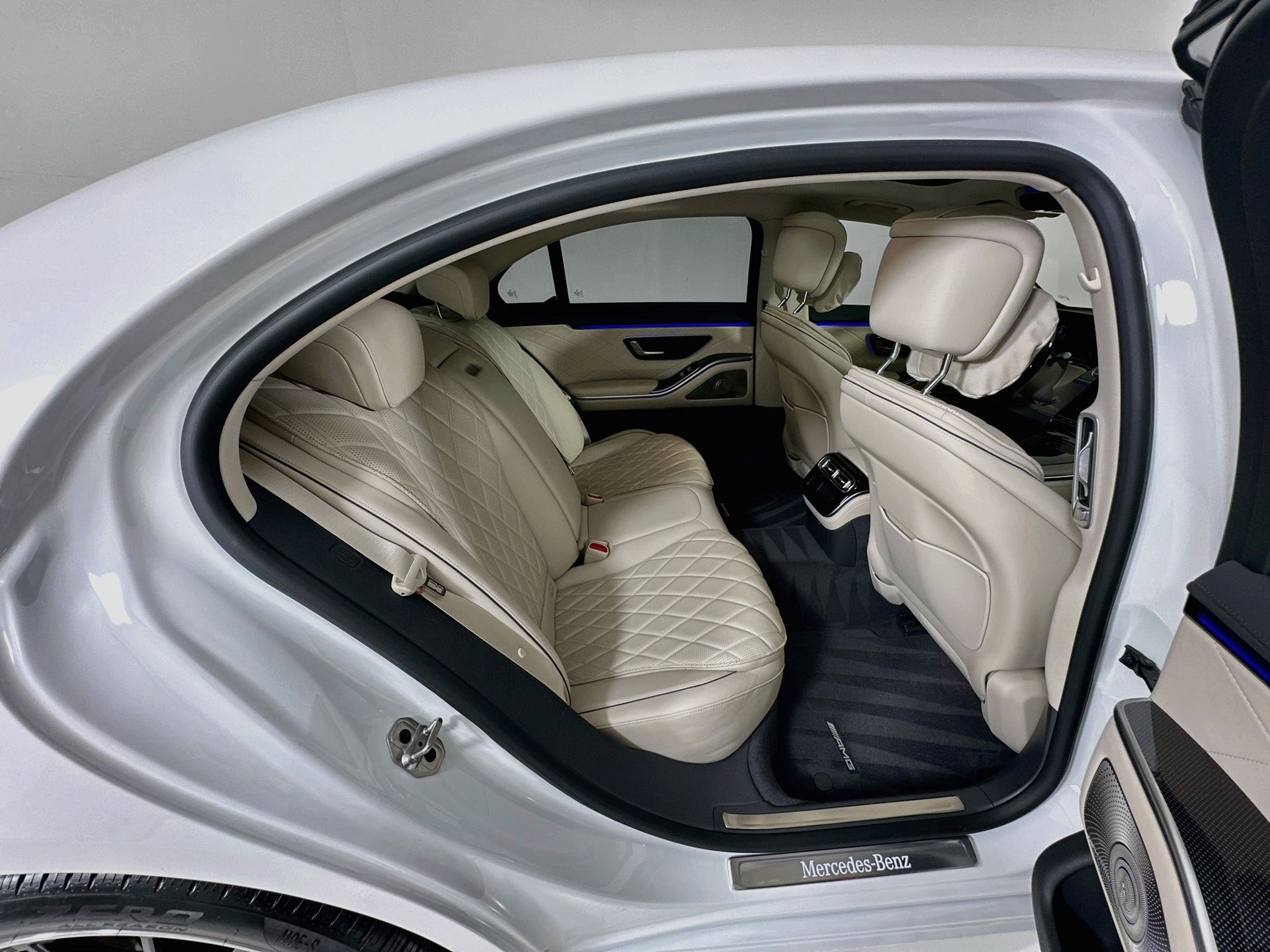 2025 Mercedes-Benz S-Class S 580 - Photo 31