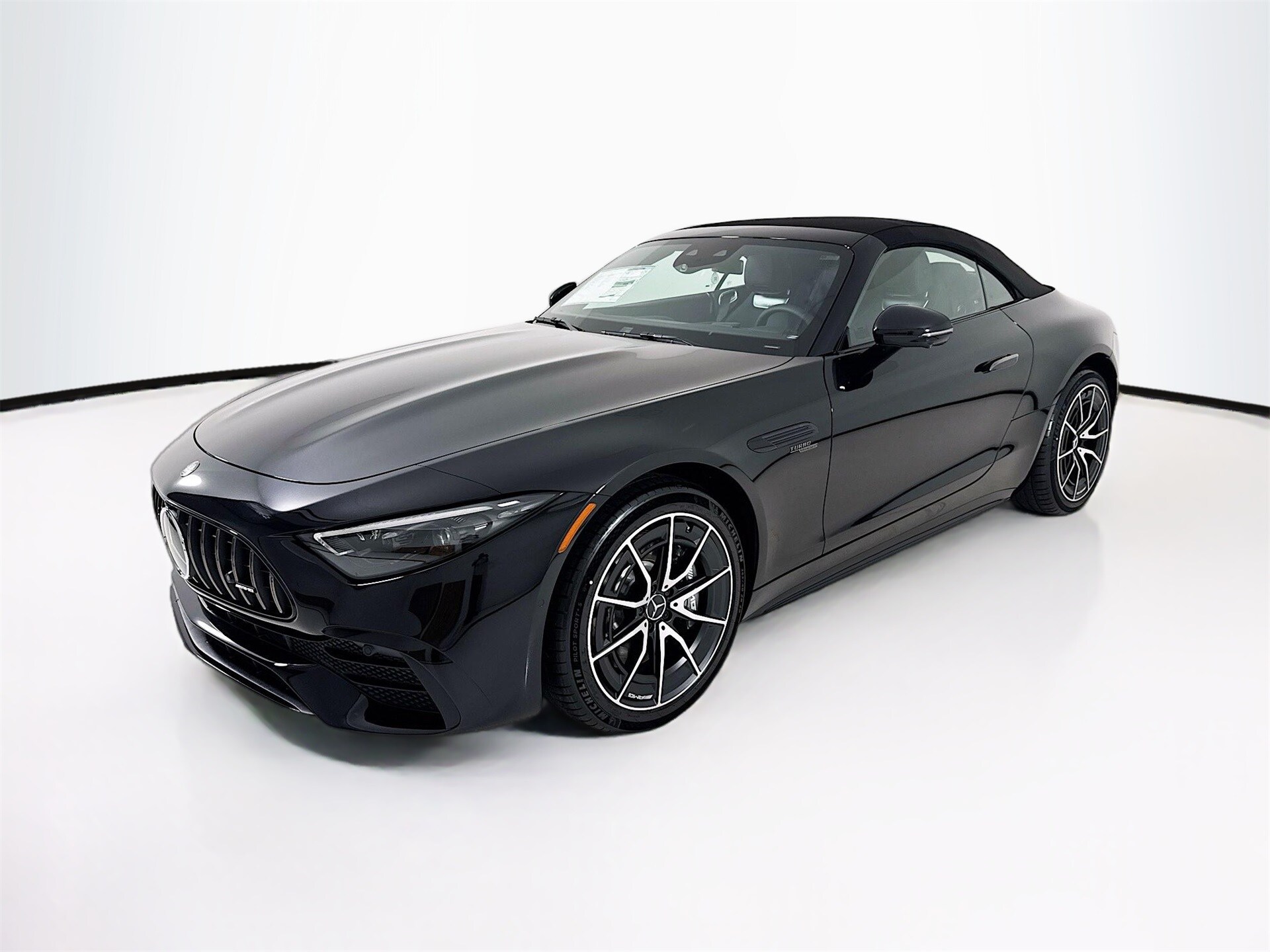 2026 Mercedes Benz SL AMG 43 photo 3