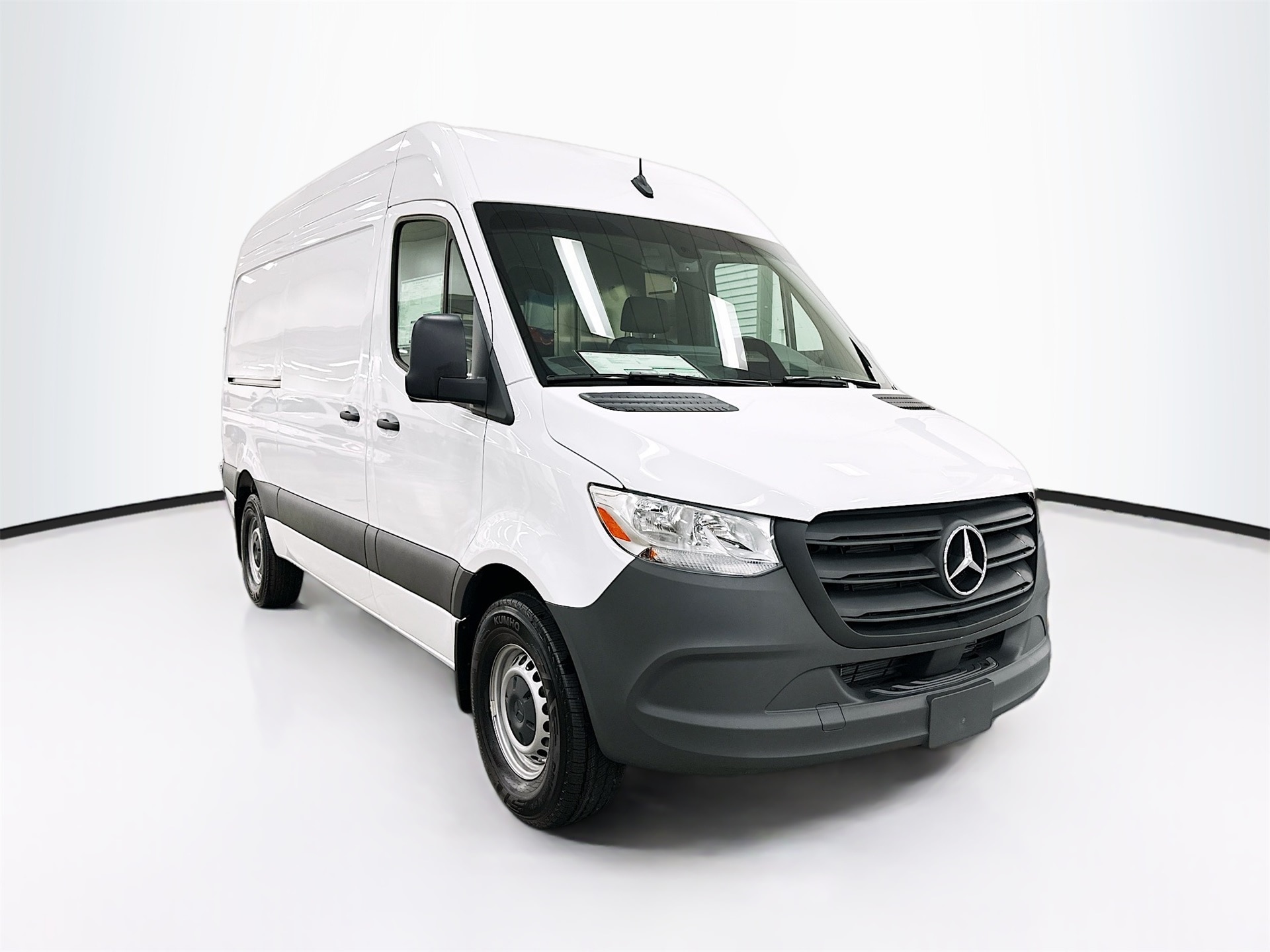 2025 Mercedes-Benz Sprinter Cargo Van Base's photo