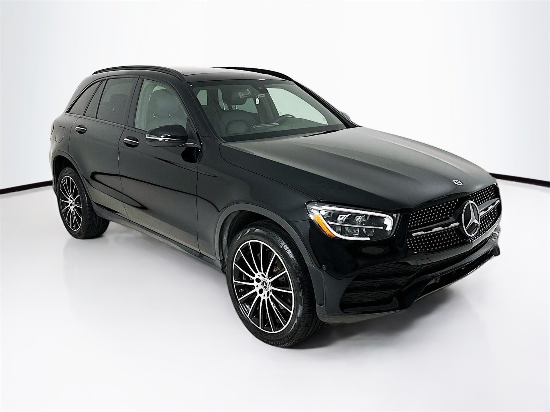 2021 Mercedes-Benz GLC GLC300's photo