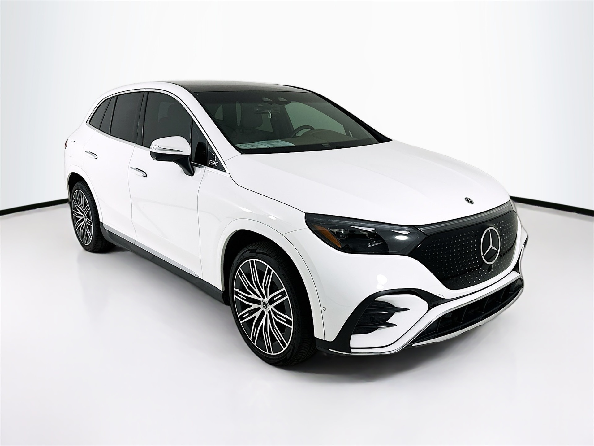 2025 Mercedes-Benz EQE SUV Base's photo