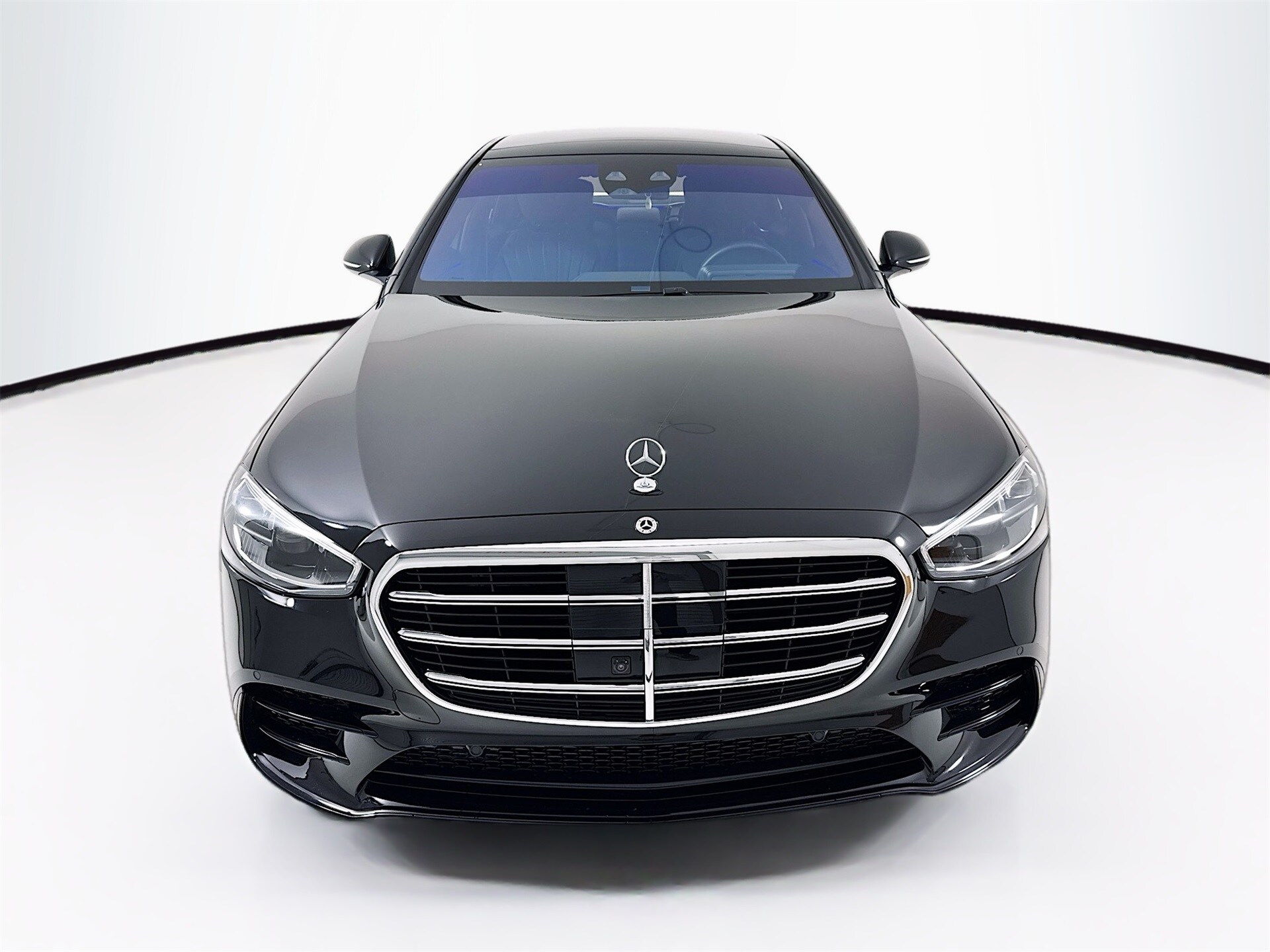 2022 Mercedes Benz S 580 4MATIC photo 2