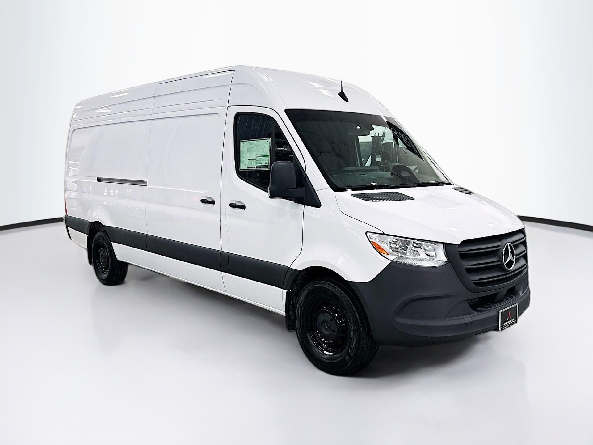 2025 Mercedes-Benz Sprinter 2500 170 WB HO High Roof's photo