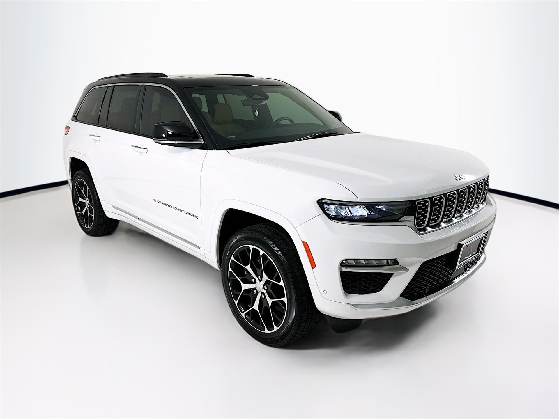 2025 Jeep Grand Cherokee Summit Reserve's photo