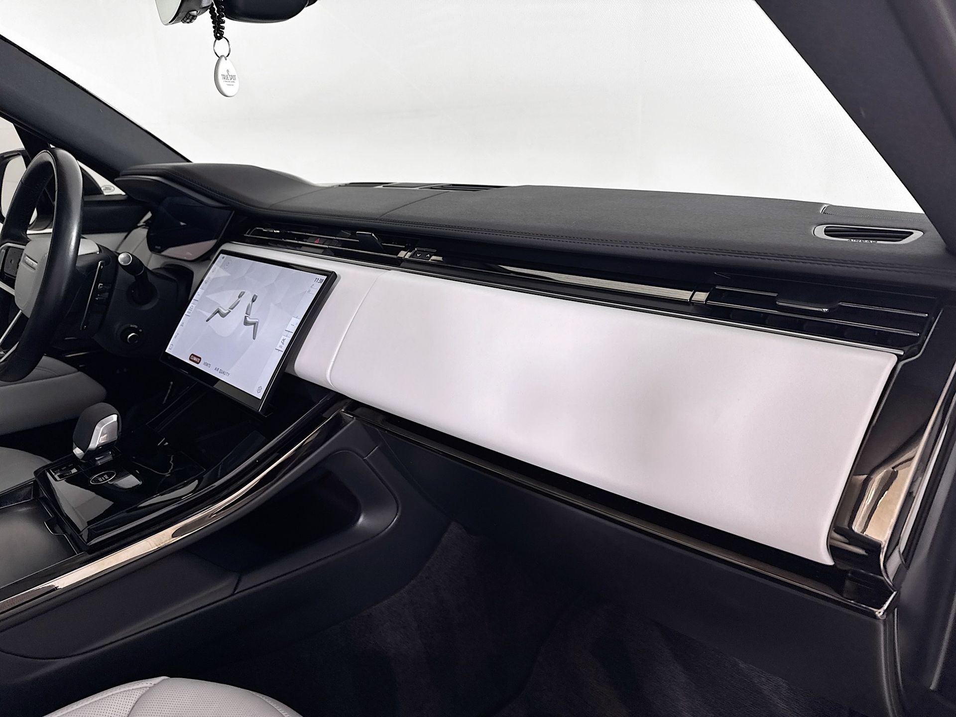 2024 Land Rover Range Rover Sport 30