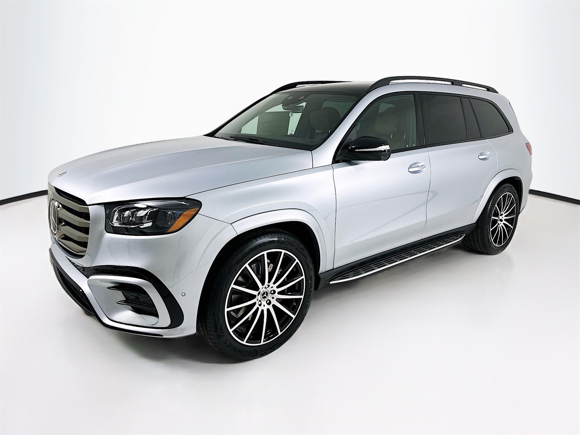 2025 Mercedes Benz GLS 580 4MATIC photo 3