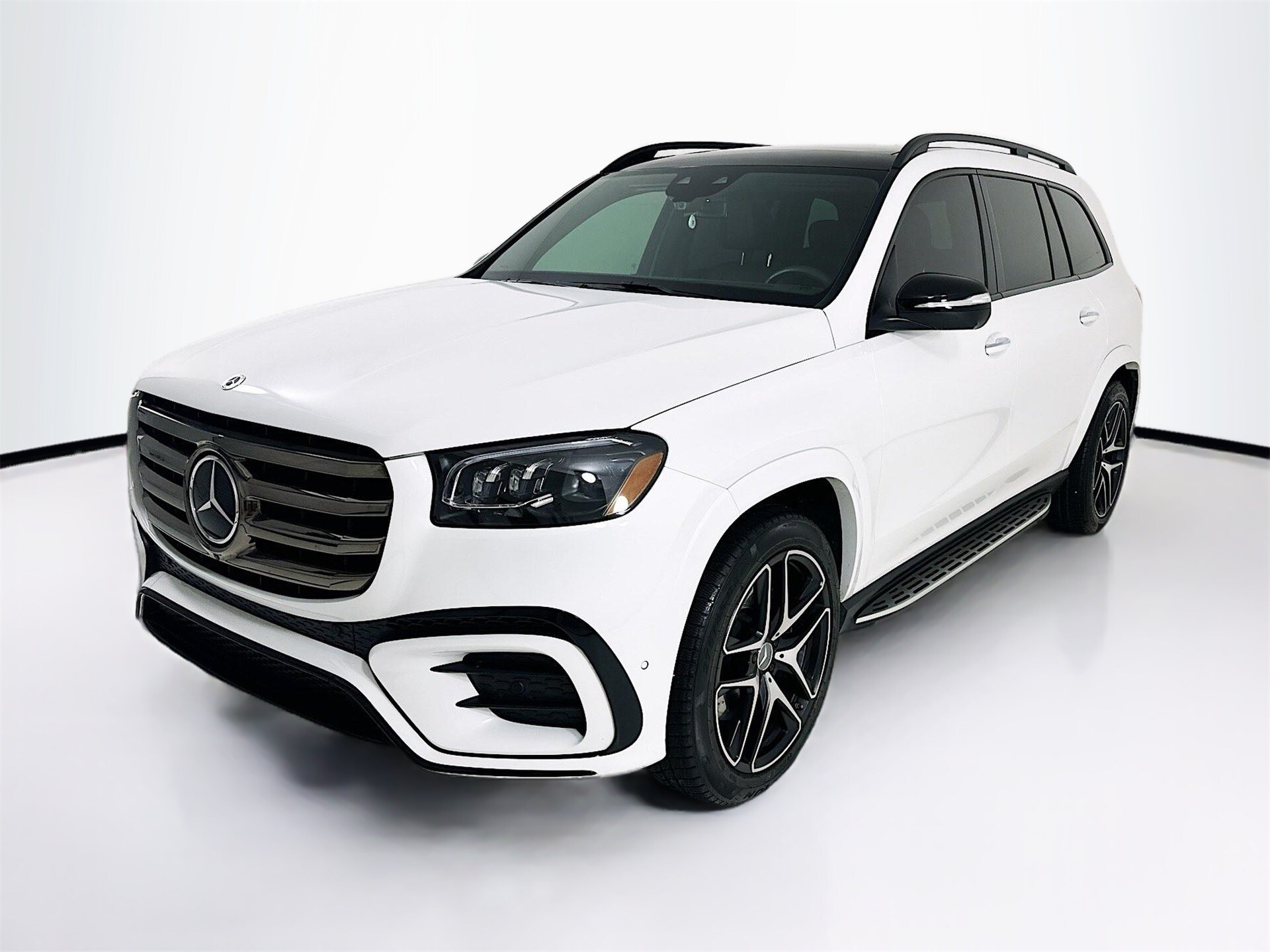 2024 Mercedes Benz GLS 580 photo 3