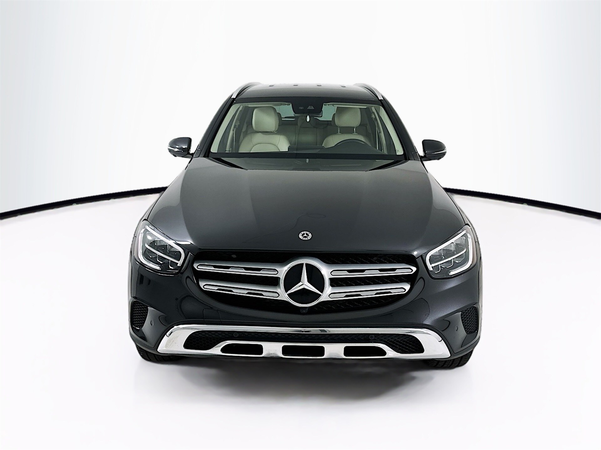 2022 Mercedes Benz GLC 300 photo 2