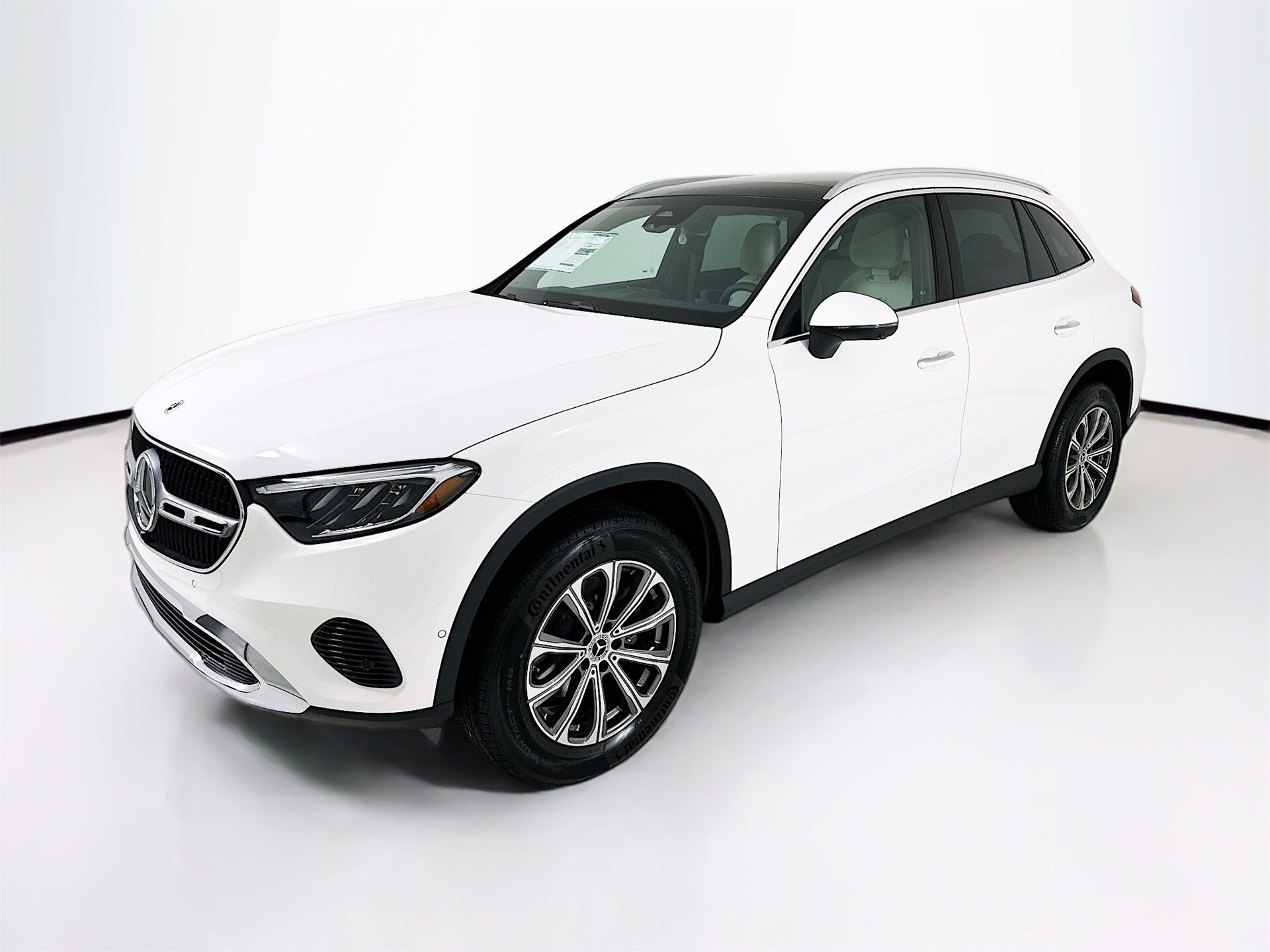 2026 Mercedes Benz GLC 300 photo 2
