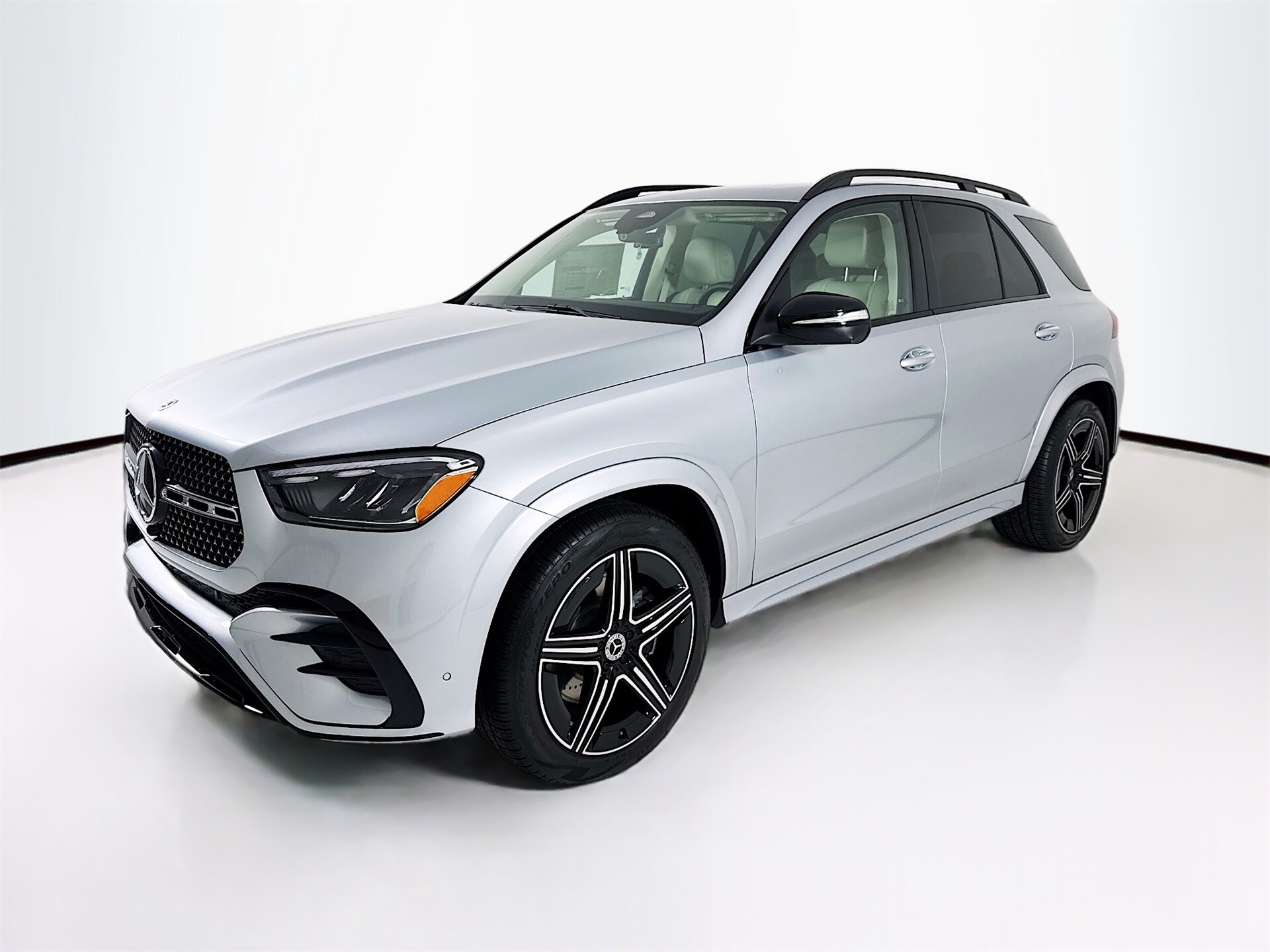 2026 Mercedes Benz GLE 450 4MATIC photo 3