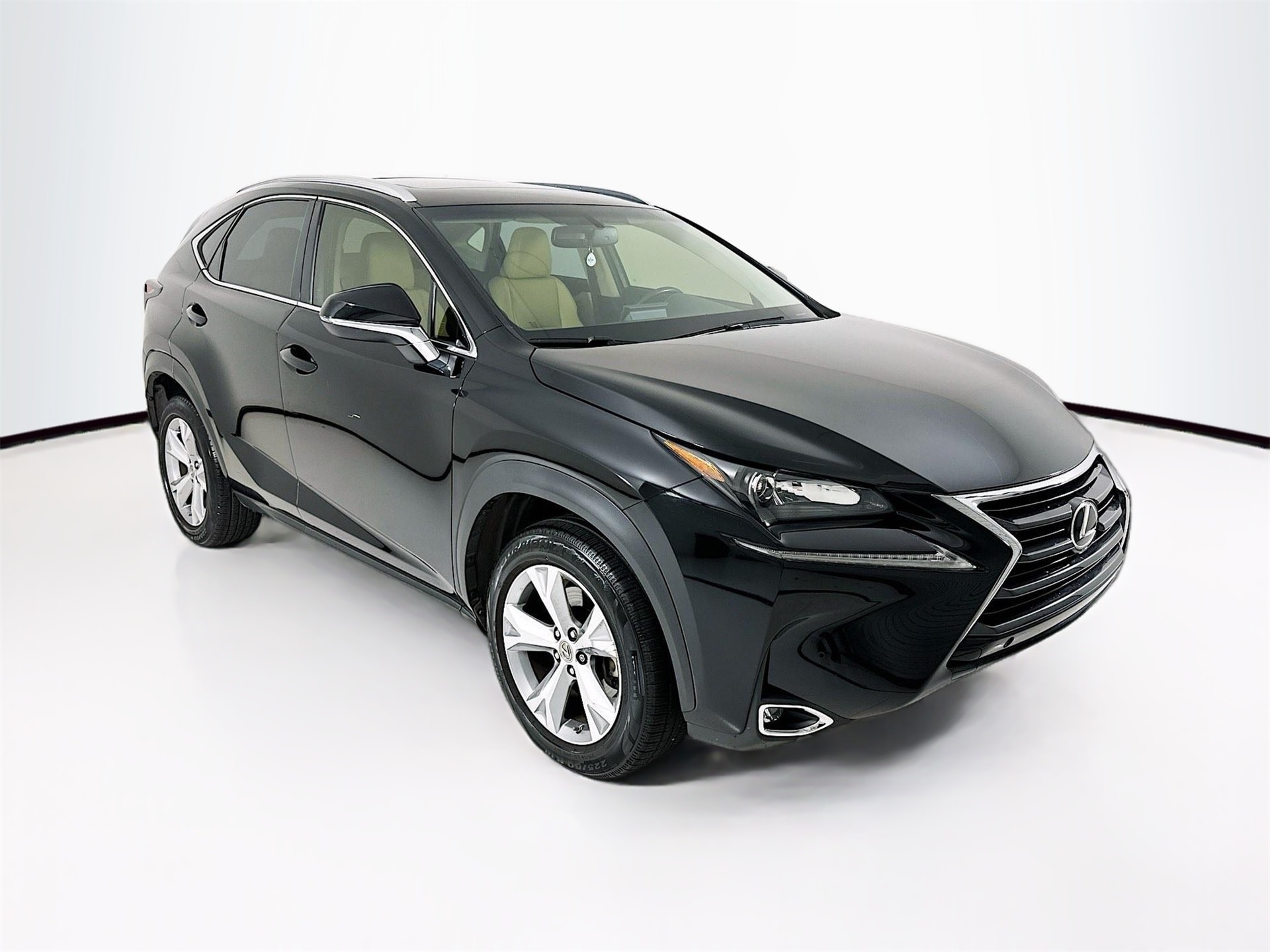 2017 Lexus NX 200t's photo