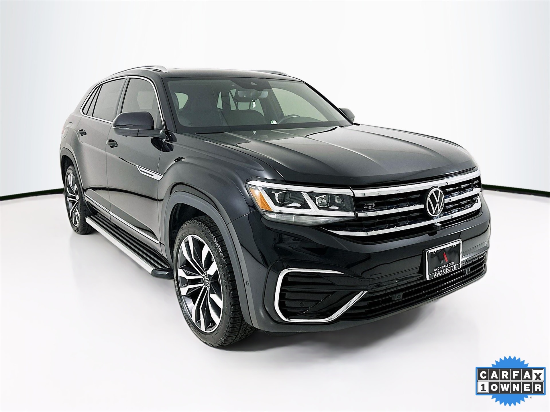 2023 Volkswagen Atlas Cross Sport SEL Premium R-Line's photo