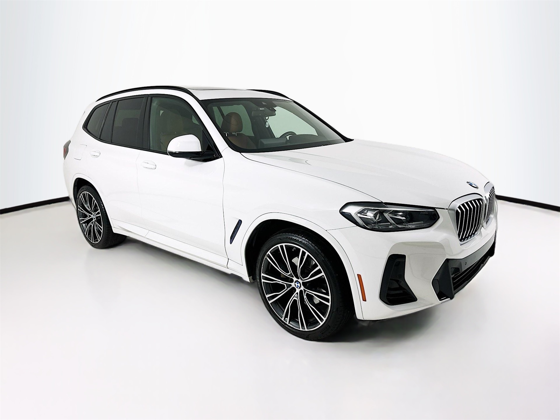 2022 BMW X3 30i's photo