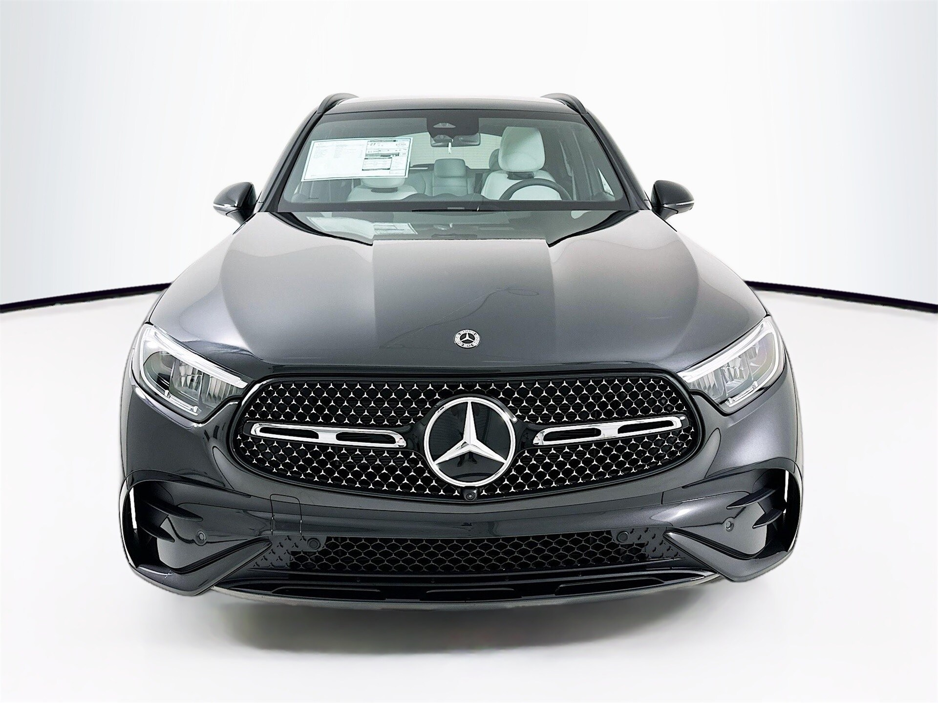 2026 Mercedes Benz GLC 300 photo 2