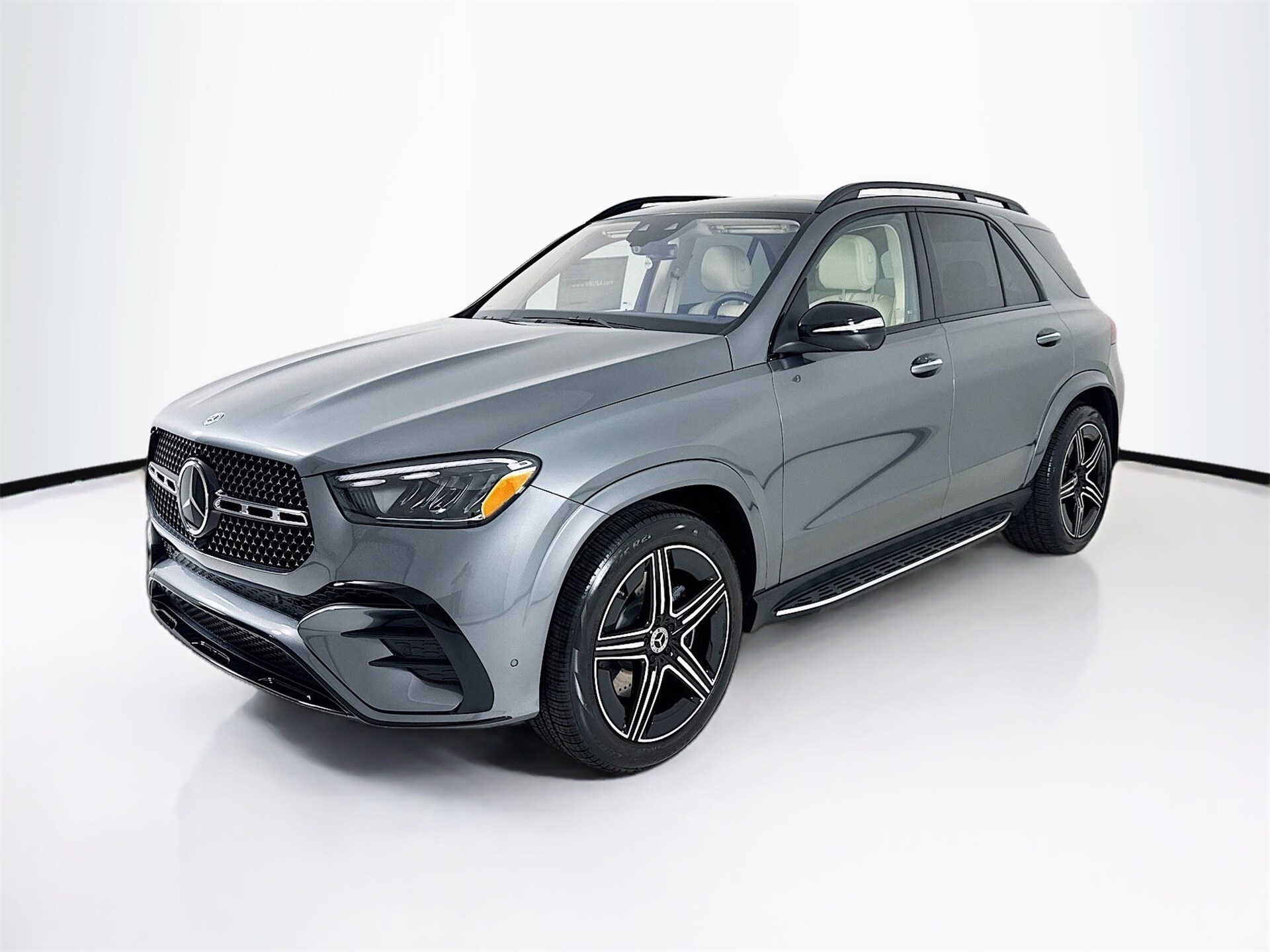 2026 Mercedes Benz GLE 450 4MATIC photo 3