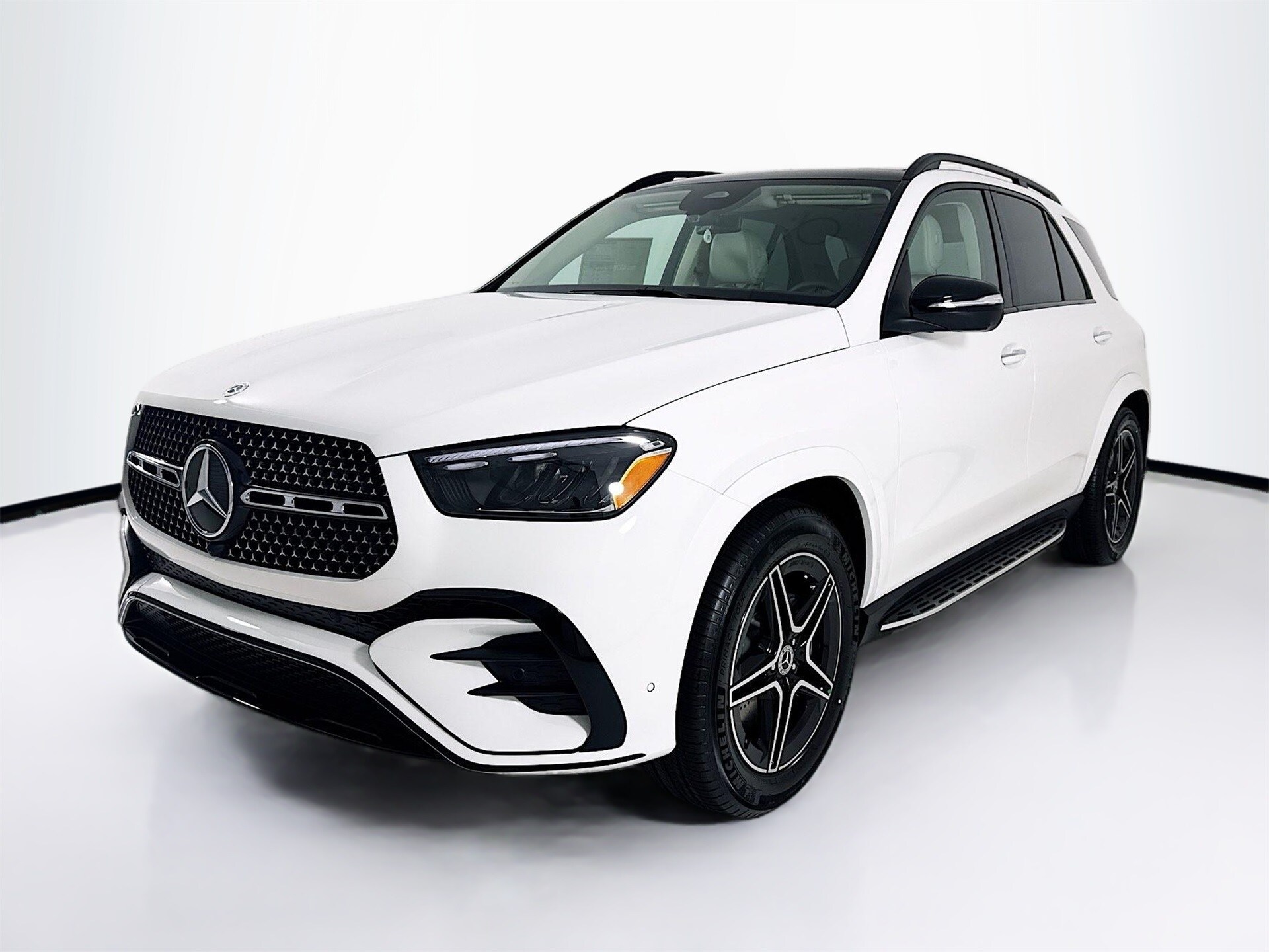 2026 Mercedes Benz GLE 450 4MATIC photo 3